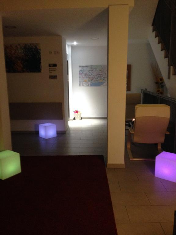 Hostelscat Barcelona Zewnętrze zdjęcie