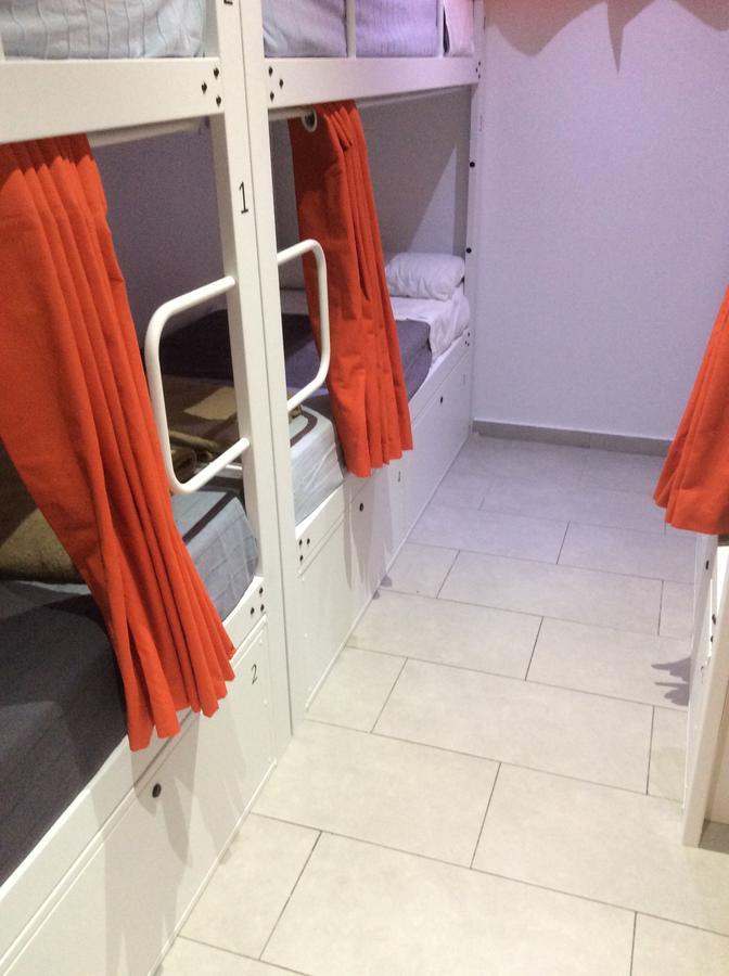 Hostelscat Barcelona Zewnętrze zdjęcie
