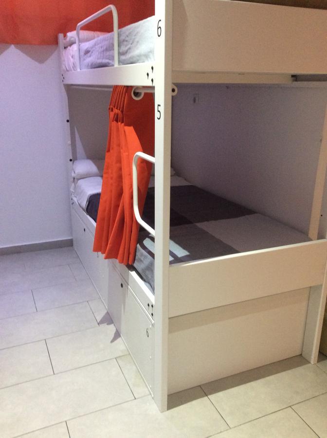 Hostelscat Barcelona Zewnętrze zdjęcie